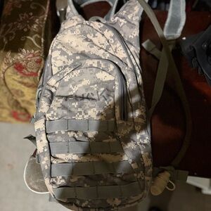 US army Camo Men's hydration Backpack